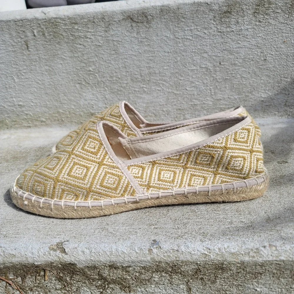J. Crew embroidered espadrilles size 9 Cute Flats